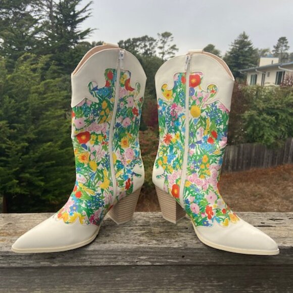Nasty Gal Contrast Floral Print Western Boots - Picture 9 of 9